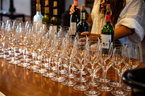 Calici nel Medioevo: Degustazione vini al Castello Aragonese