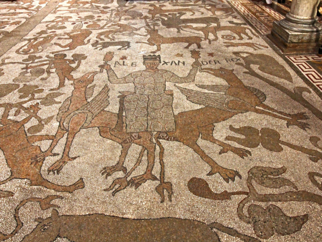 Alessandro Magno con due grifono nel grande mosaico pavimentale della Cattedrale di Otranto