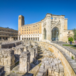 Lecce su due ruote - Tour privato in monopattino