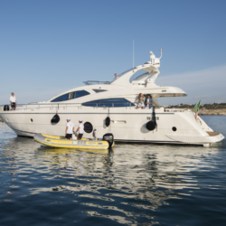 Tour tra le Grotte di Leuca: Escursione in barca con aperitivo