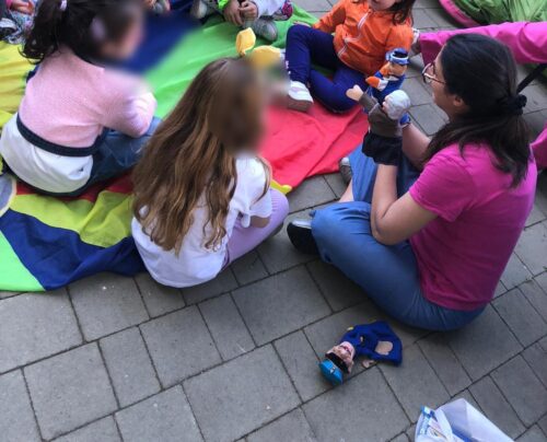 SERVIZIO DI BABY SITTING (3-10 ANNI) - immagine 2